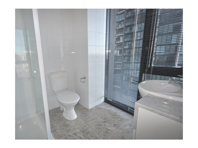 REF 20659/100 Kavanagh Street, Southbank VIC 3006