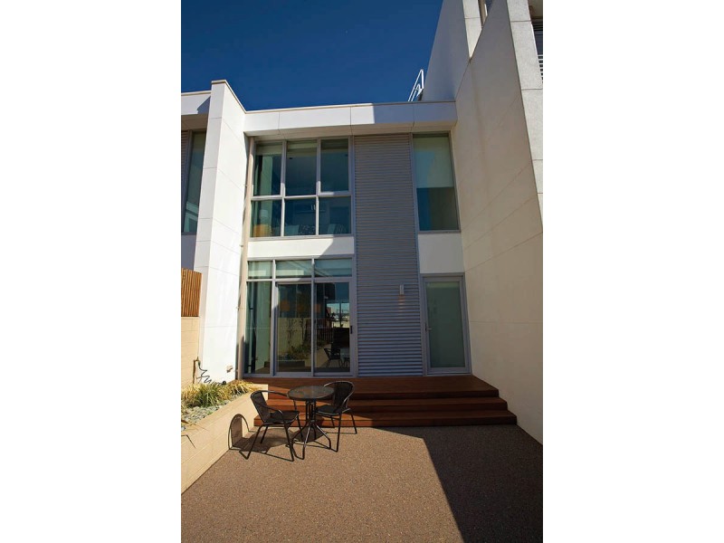 249/9 Wharf Street, Docklands VIC 3008