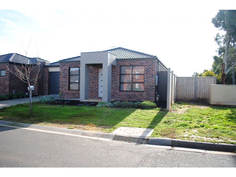 2/33 Scott Street, Werribee VIC 3030