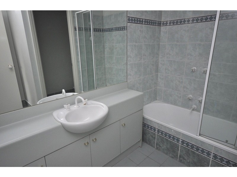 REF 20677/33 Latrobe Street, Melbourne VIC 3000