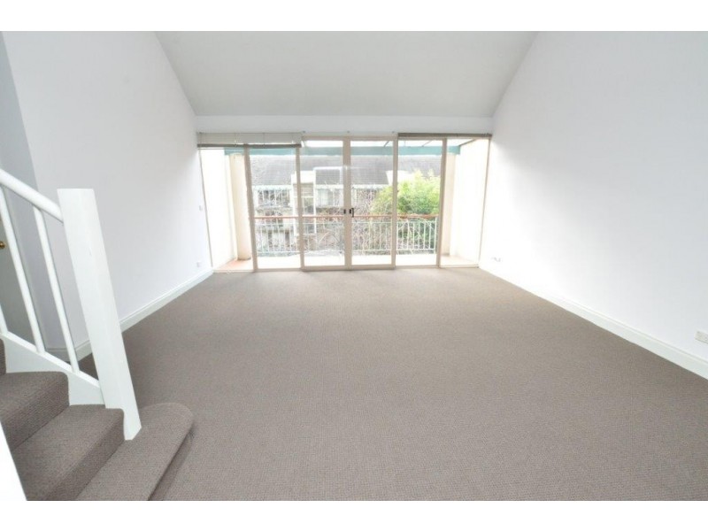 REF 20679/38 Wells Street, Southbank VIC 3006