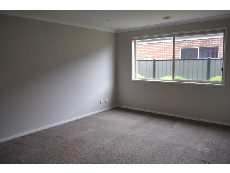 19 Ponsford Drive, Point Cook VIC 3030