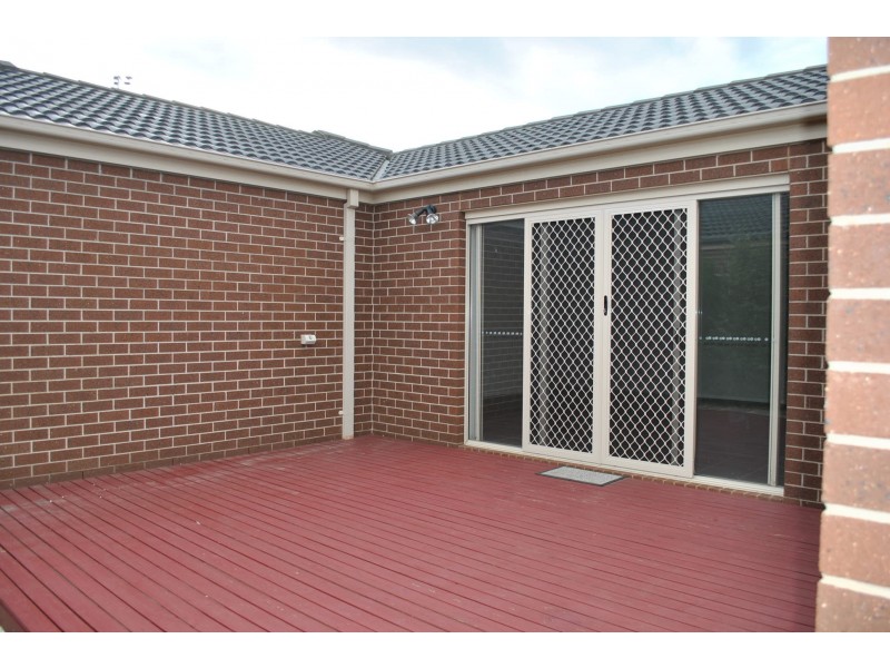 19 Ponsford Drive, Point Cook VIC 3030