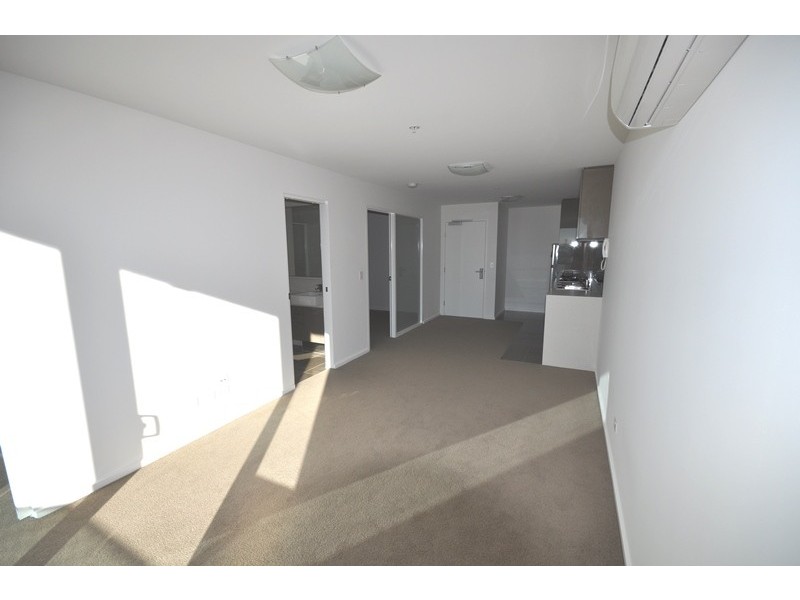 REF 23071/241 City Road, Southbank VIC 3006