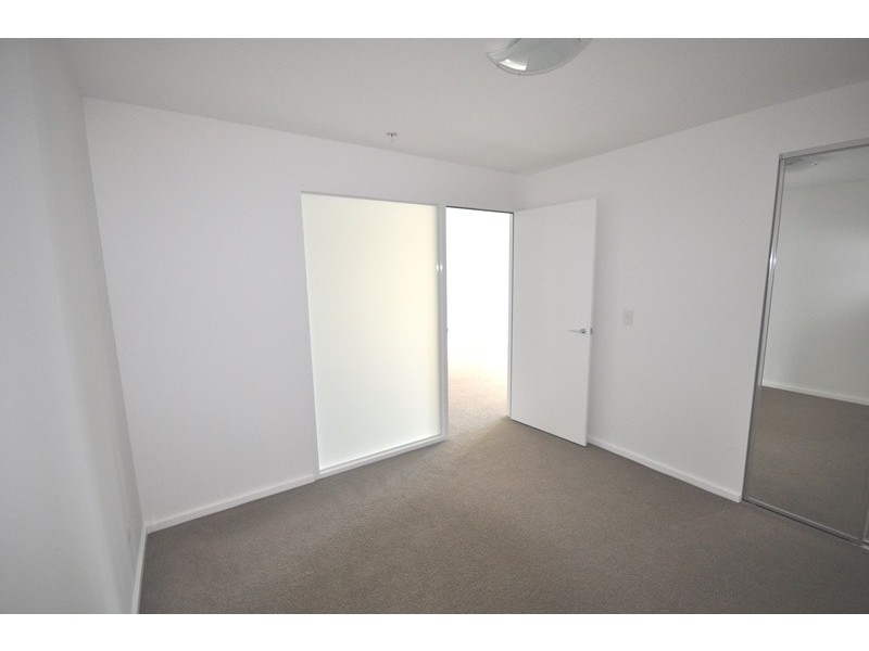 REF 23071/241 City Road, Southbank VIC 3006