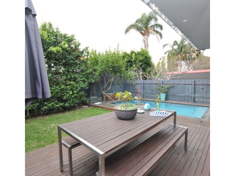 371 Howe Parade, Port Melbourne VIC 3207