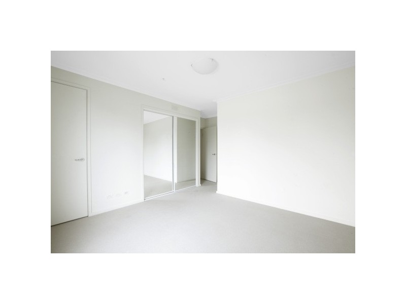 REF 20602/67 Whiteman Street, Southbank VIC 3006