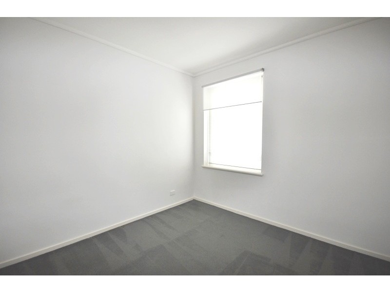 REF 20698/83 Whiteman Street, Southbank VIC 3006