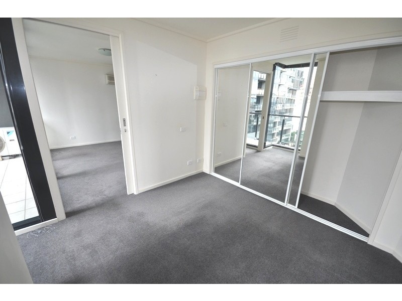 REF 20708/100 Kavanagh Street, Southbank VIC 3006