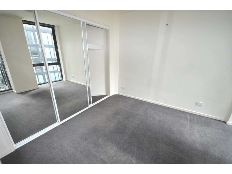 REF 20708/100 Kavanagh Street, Southbank VIC 3006