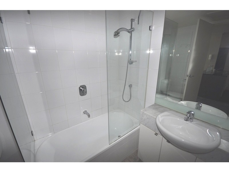 REF 20708/100 Kavanagh Street, Southbank VIC 3006