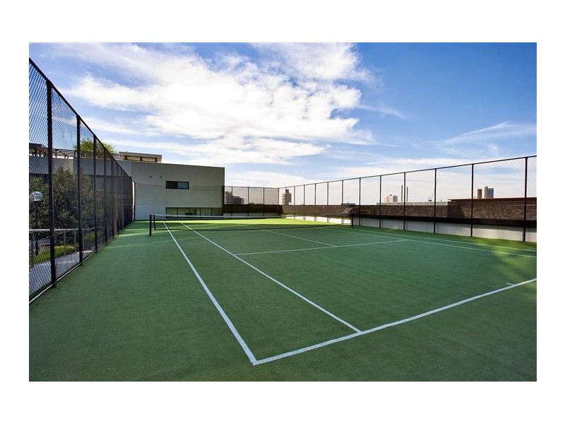 REF 20708/100 Kavanagh Street, Southbank VIC 3006