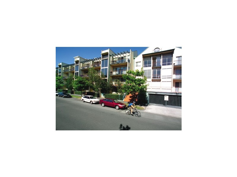 REF 20709/77 Dodds Street, Southbank VIC 3006