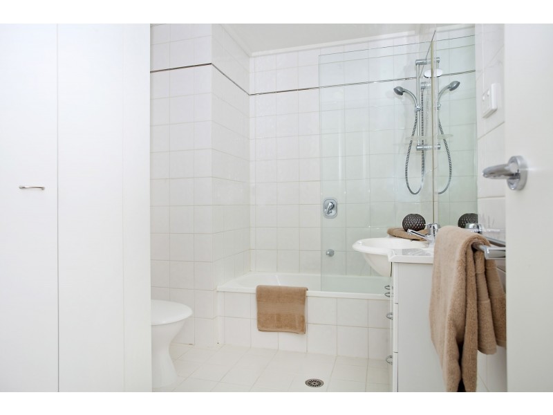 412/28 Bank Street, South Melbourne VIC 3205