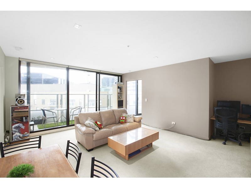 915/100 Harbour Esplanade, Docklands VIC 3008