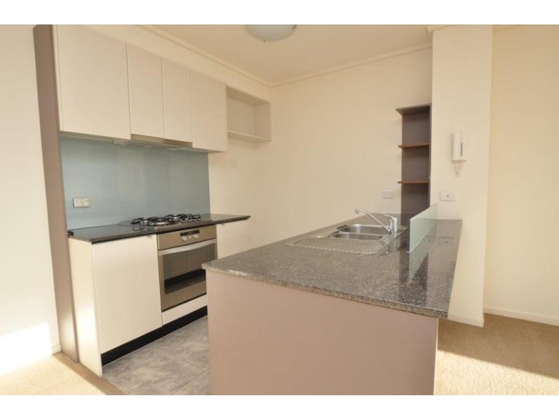 REF 20712/100 Kavanagh Street, Southbank VIC 3006