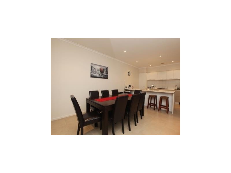 27 Turnstone Drive, Point Cook VIC 3030