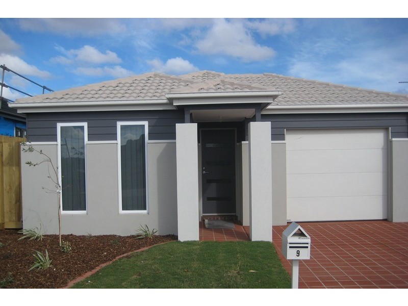9 Dominion Terrace, Truganina VIC 3029