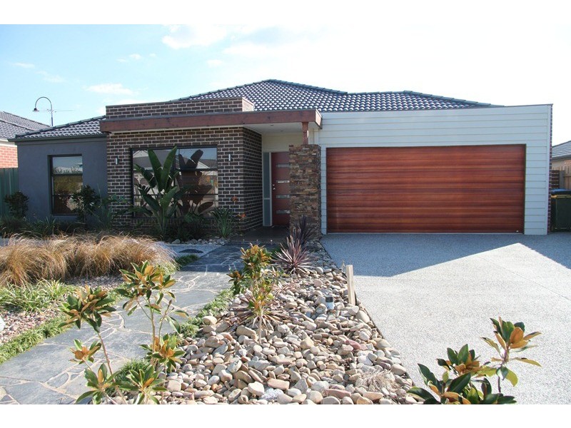 7 Pearl Place, Point Cook VIC 3030