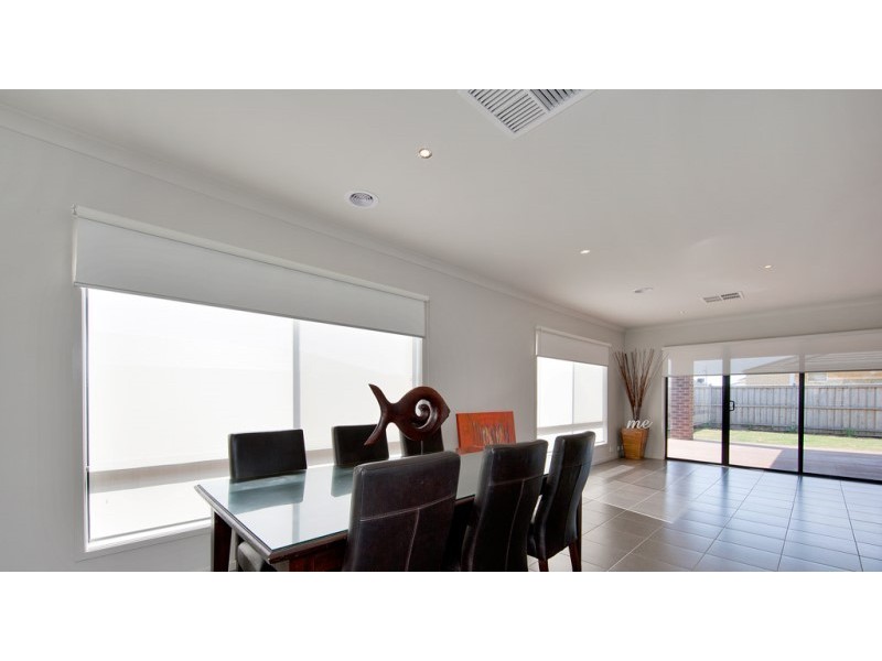 19 Hilderbrand Avenue, Williams Landing VIC 3027