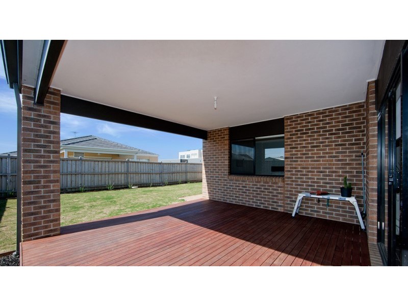 19 Hilderbrand Avenue, Williams Landing VIC 3027