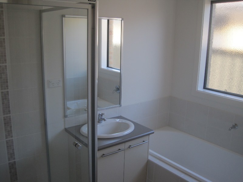 94 Tom Roberts Parade, Point Cook VIC 3030