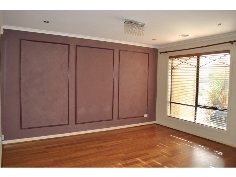 53 Dunnings Road, Point Cook VIC 3030