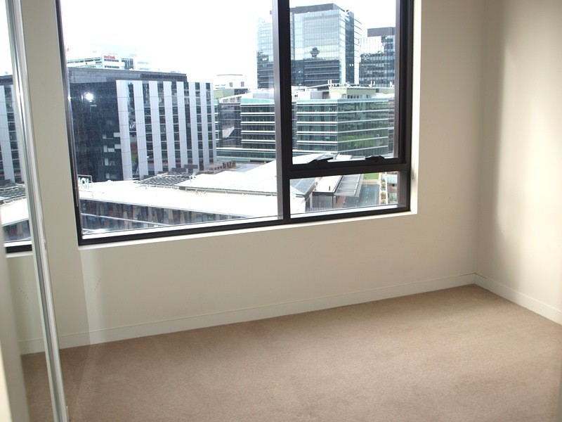 1407/100 Harbour Esplanade, Docklands VIC 3008