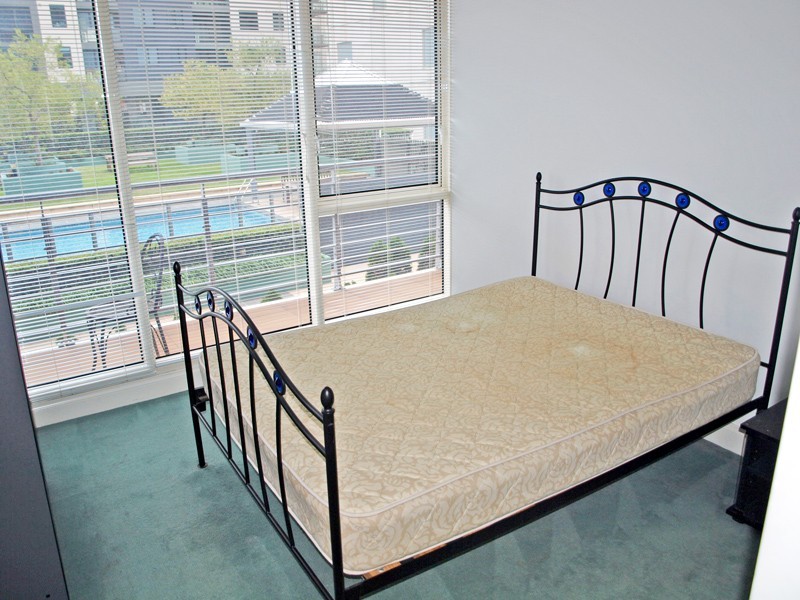 REF 20738/632 St Kilda Road, Melbourne VIC 3000