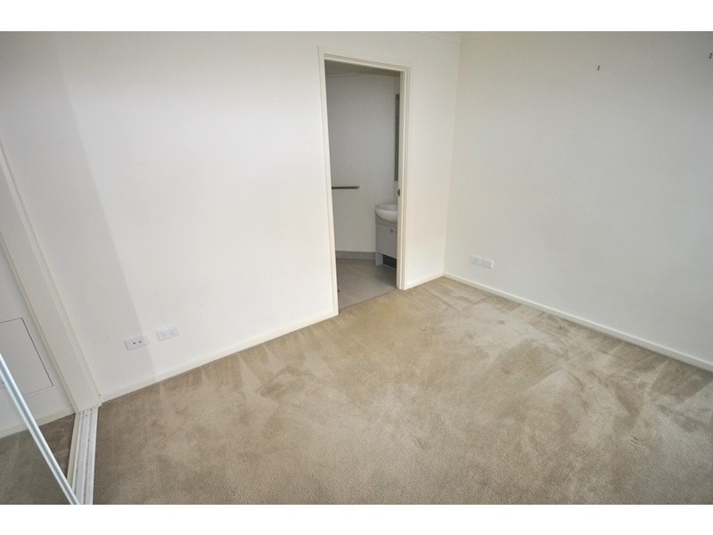 REF 20743/22 Little Lonsdale Street, Melbourne VIC 3000