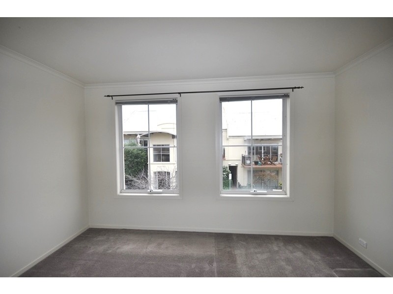 19 Louise Street, Clifton Hill VIC 3068