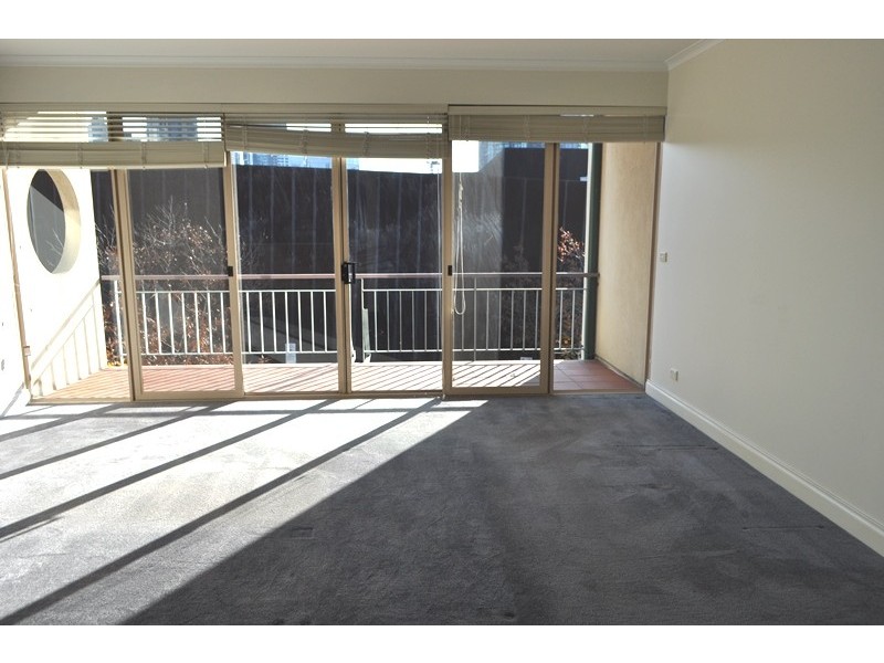 REF 20356/83 Dodds Street, Southbank VIC 3006