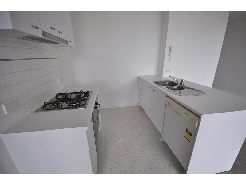 REF 20281/38 Bank Street, South Melbourne VIC 3205