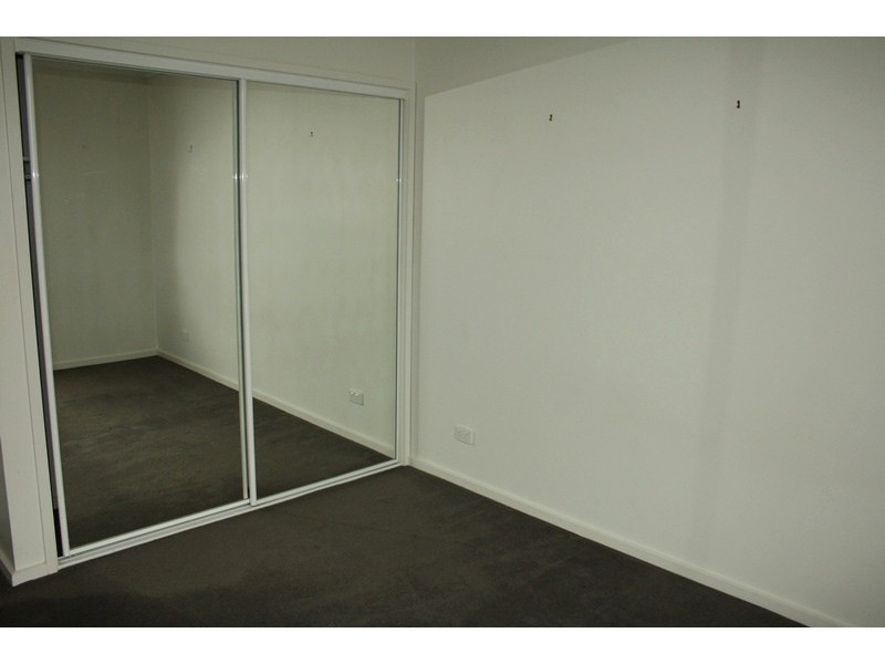 REF 20759/28 Bank Street, South Melbourne VIC 3205