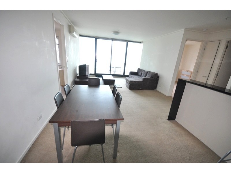 REF 20765/83 Whiteman Street, Southbank VIC 3006