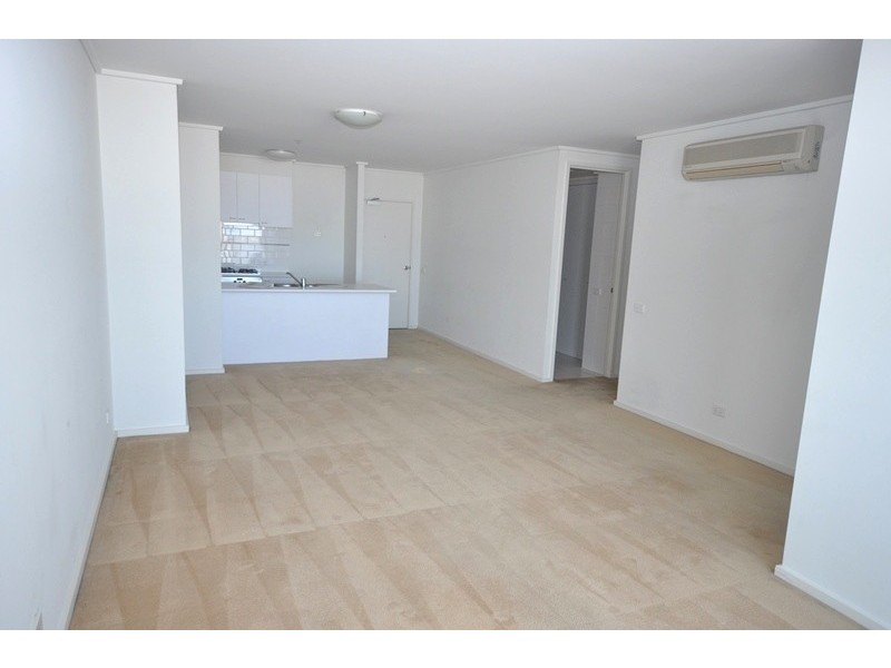 REF 20771/99 Whiteman Street, Southbank VIC 3006