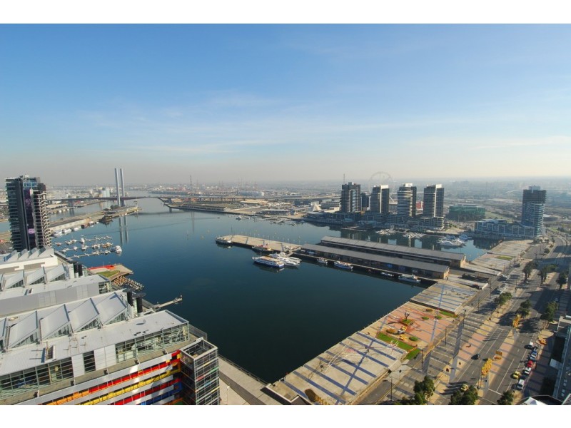 3302/100 Harbour Esplanade, Docklands VIC 3008