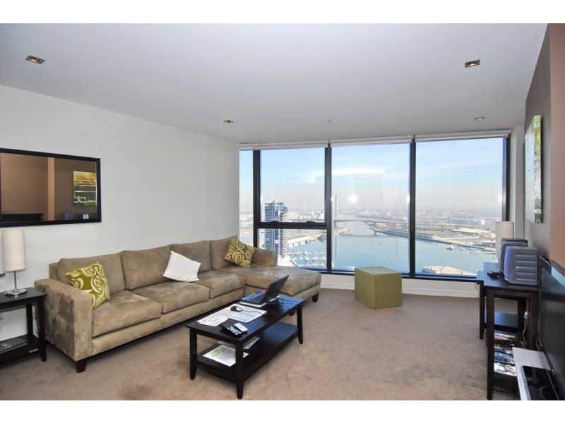 3302/100 Harbour Esplanade, Docklands VIC 3008
