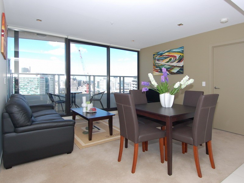 2212A/100 Harbour Esplanade, Docklands VIC 3008