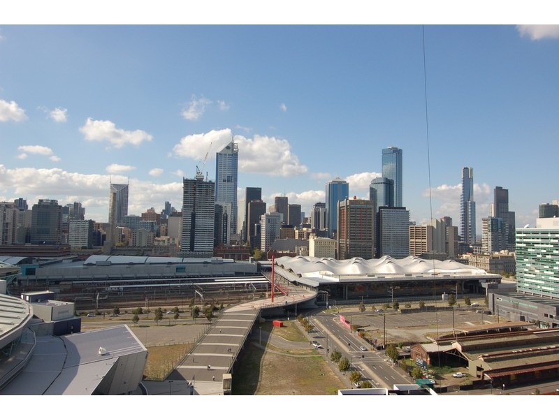 2212A/100 Harbour Esplanade, Docklands VIC 3008