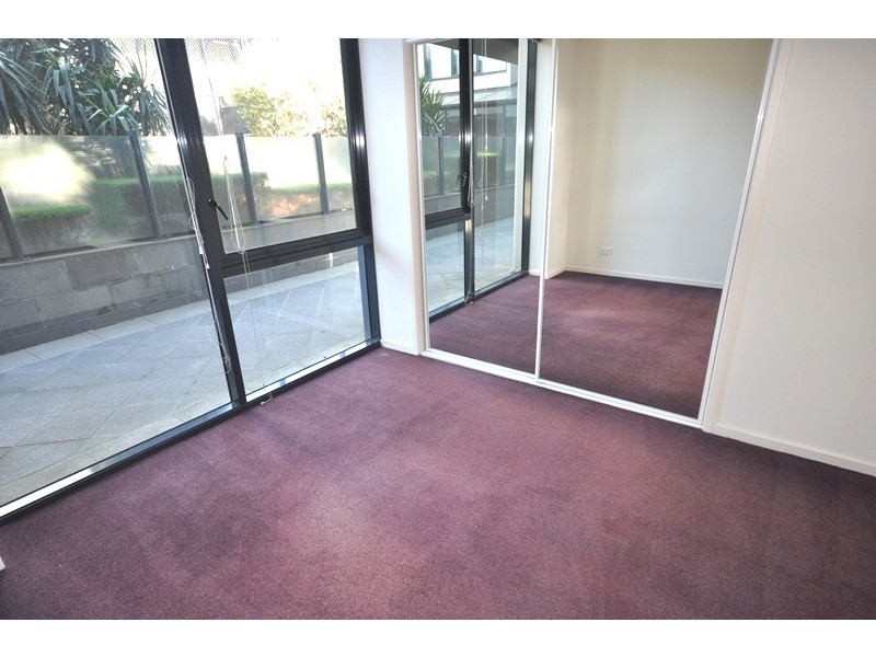 REF 20775/100 Kavanagh Street, Southbank VIC 3006