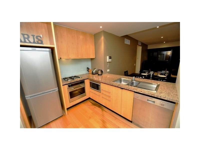 706/80 Clarendon Street, Southbank VIC 3006