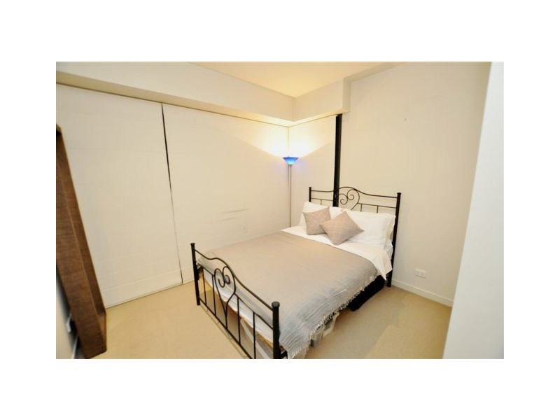 706/80 Clarendon Street, Southbank VIC 3006