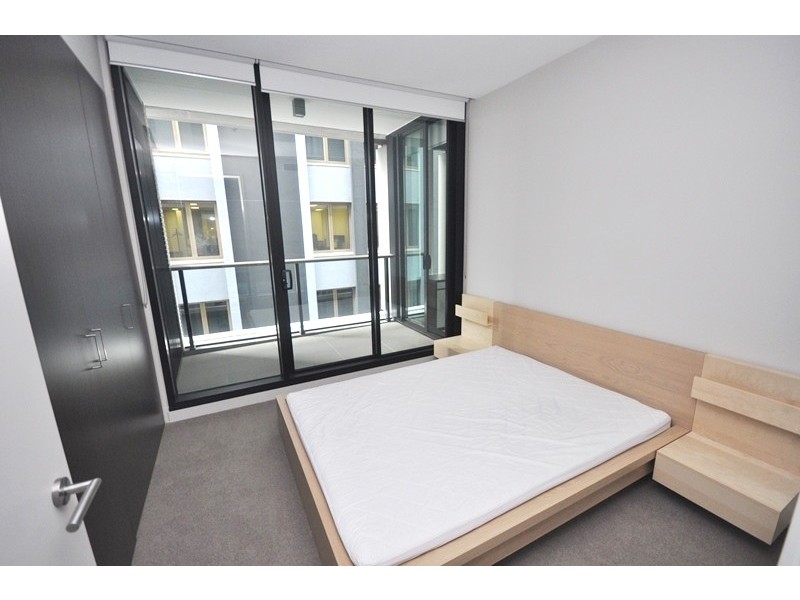 405/70 Queens Road, Melbourne VIC 3004