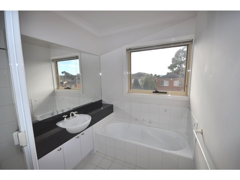 32 Ray Drive, Balwyn North VIC 3104