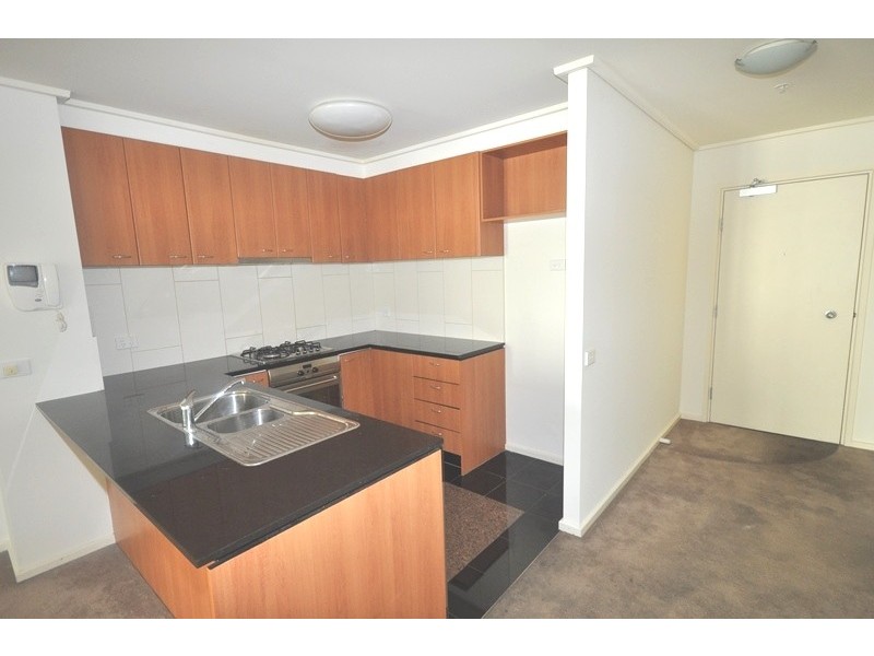 REF 20794/163 City Road, Southbank VIC 3006