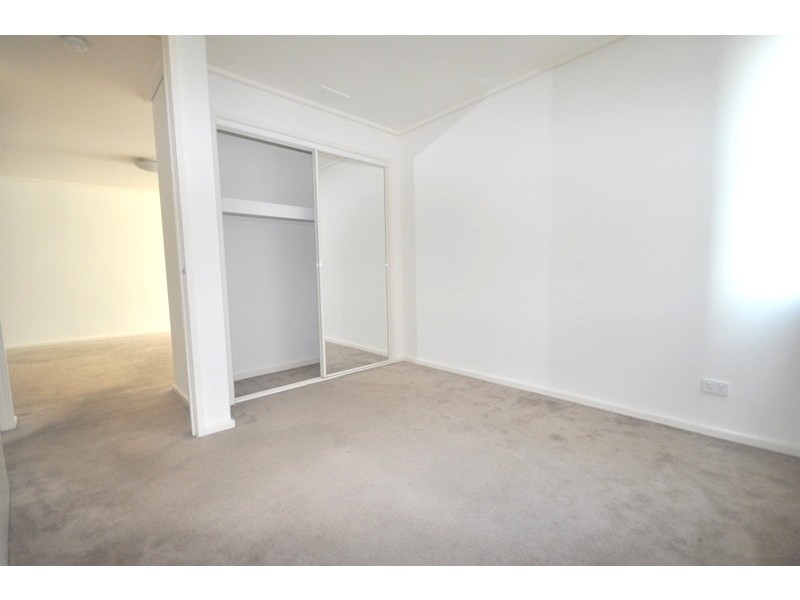 REF 20794/163 City Road, Southbank VIC 3006