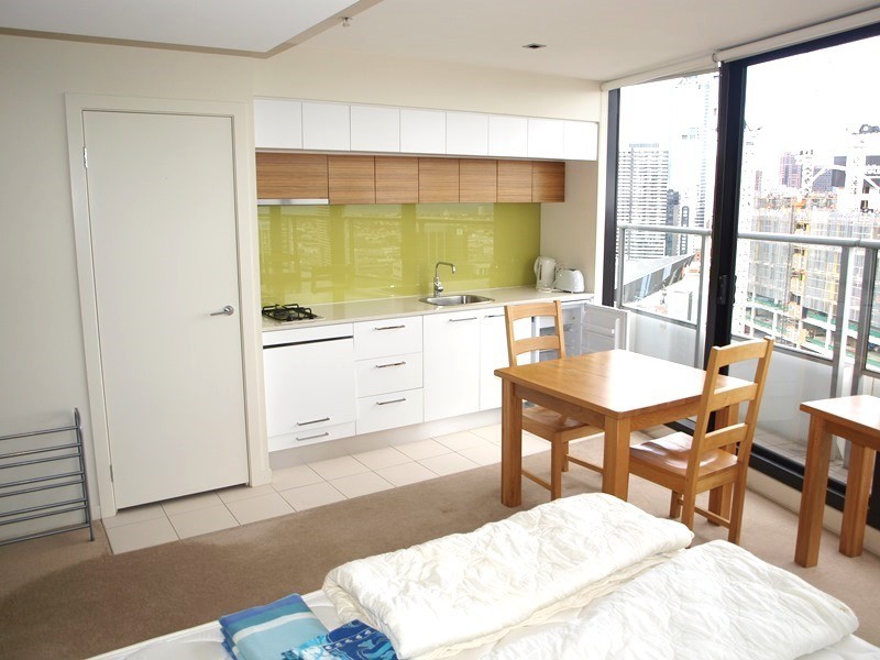 3310B/100 Harbour Esplanade, Docklands VIC 3008