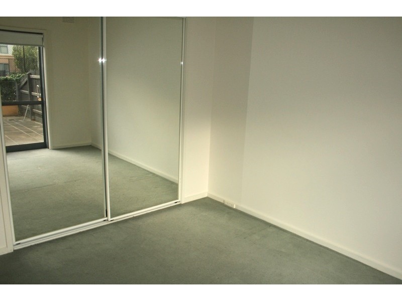 REF 20801/96 Wells Street, Southbank VIC 3006