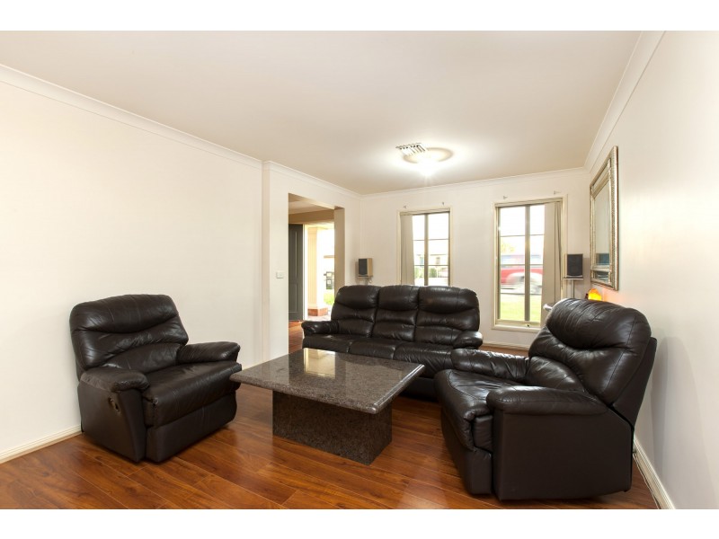 58 Whistler Crescent, Point Cook VIC 3030